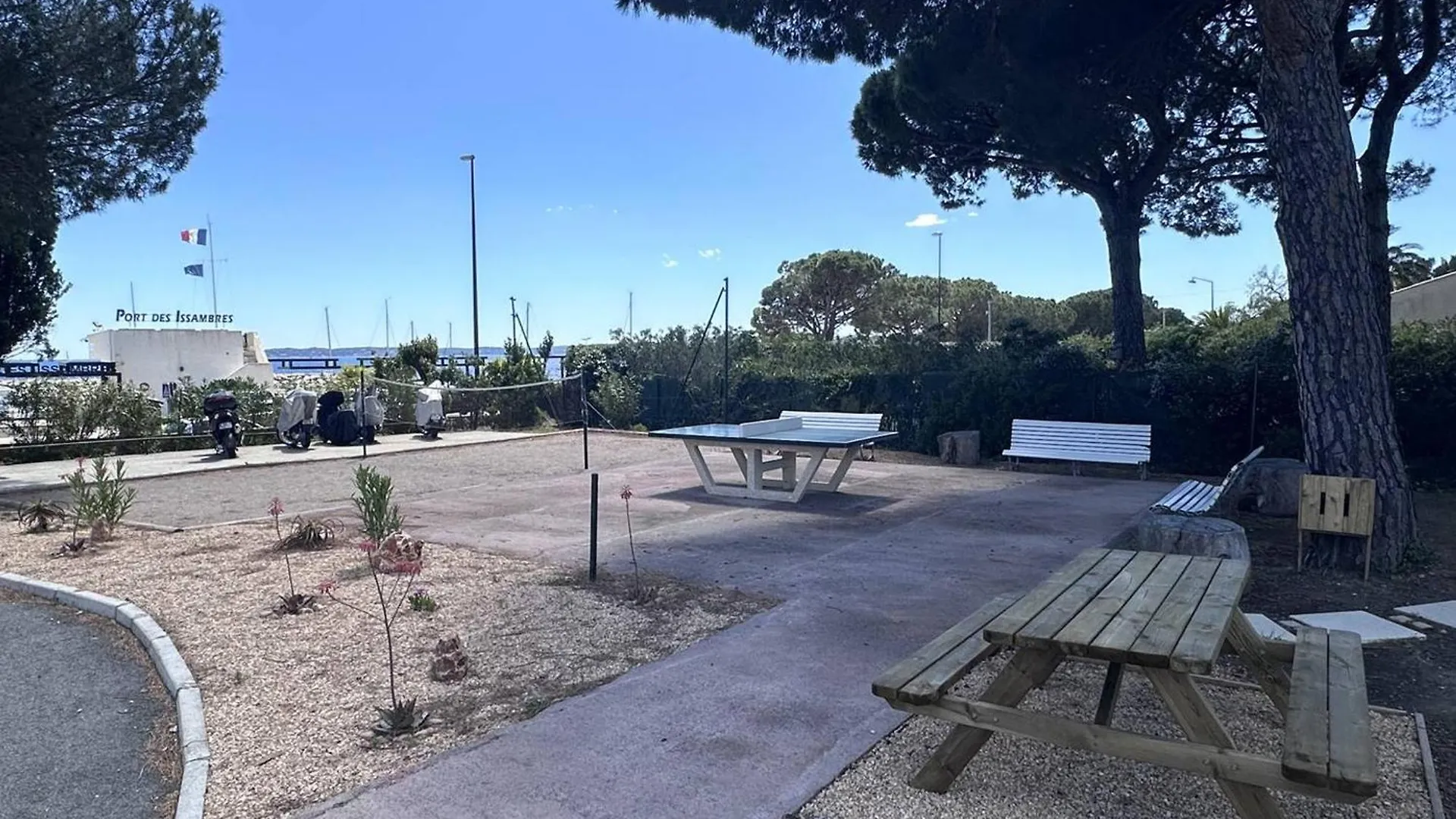 Appartement T2 Avec Piscine Et Vue Mer Proche Plages - Fr-1-768-76 Les Issambres Apartment